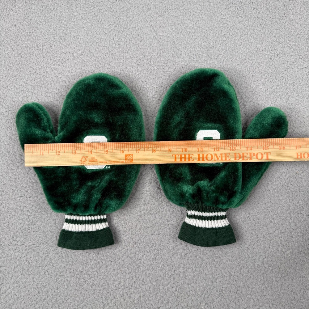 Michigan State Spartans Mittens Green Fuzzy Plush Fleece Lined NCAA Fan Gear - Picture 7 of 11